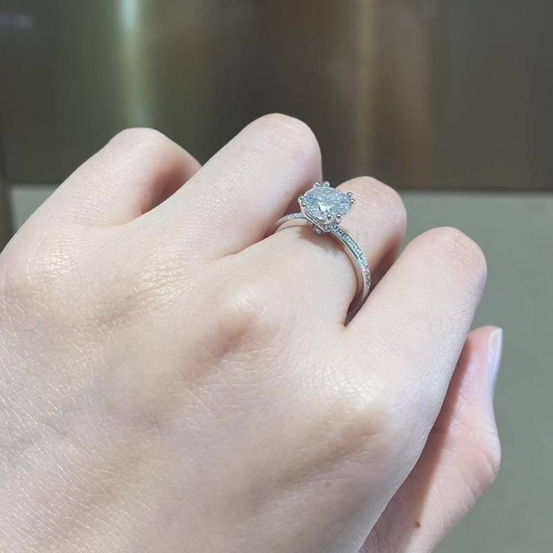 单头女戒S925银镀白金女戒定制选款主石莫桑钻2.0ct/副石高碳钻
